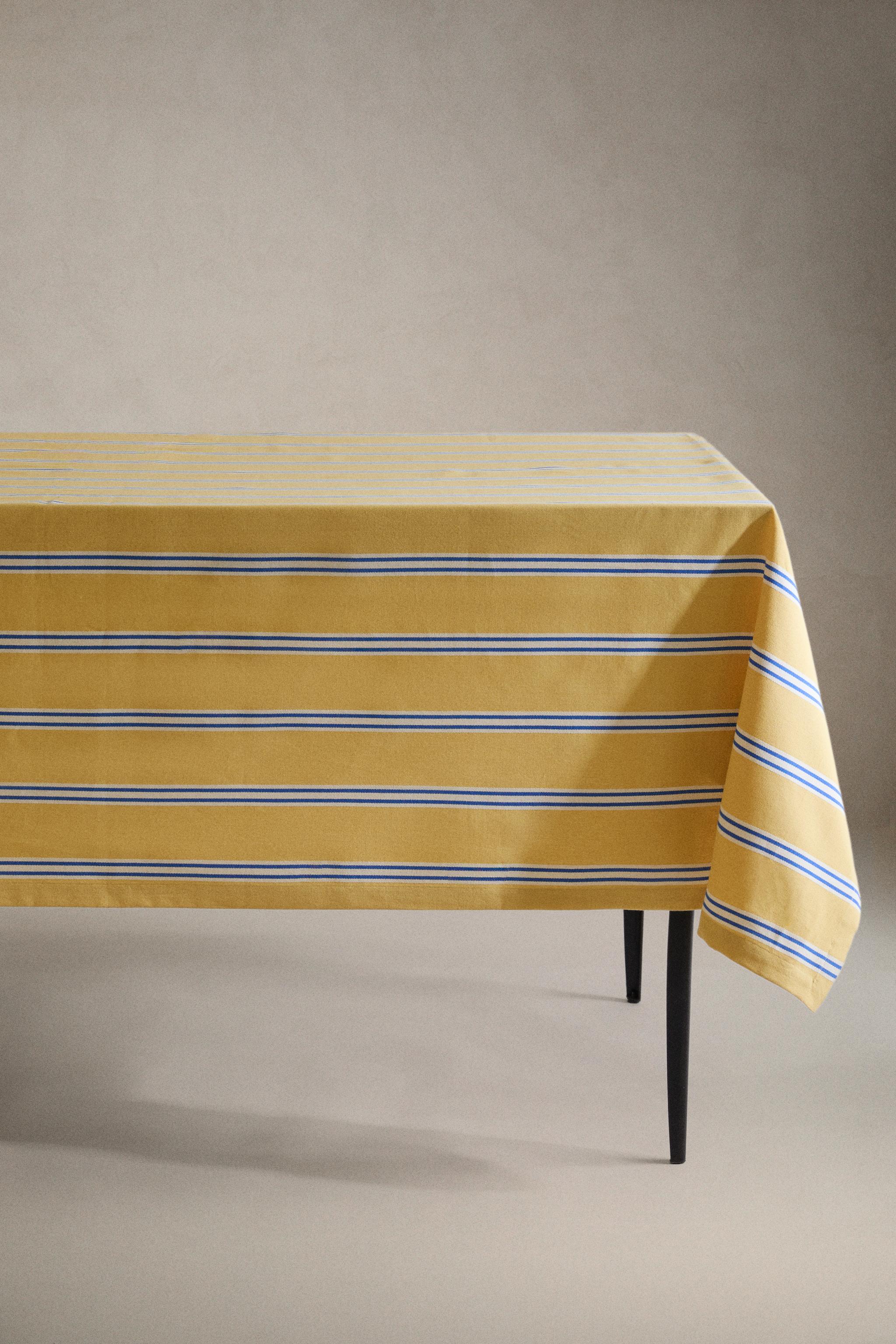 STRIPED PRINT TABLECLOTH